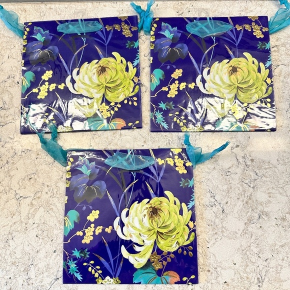 Set of 3 Papyrus flower Gift Bags - Picture 1 of 5